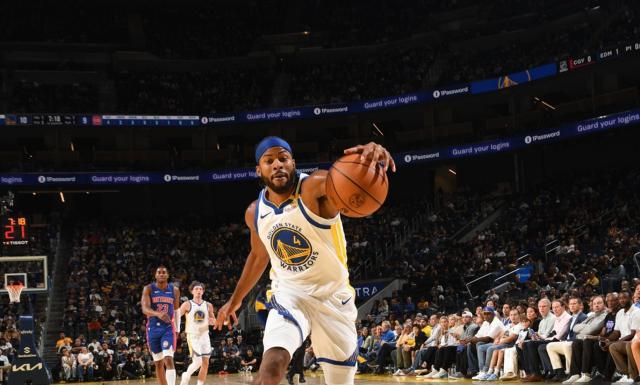 得分正负值全队第1！勇士季前赛不败：22岁新星崛起